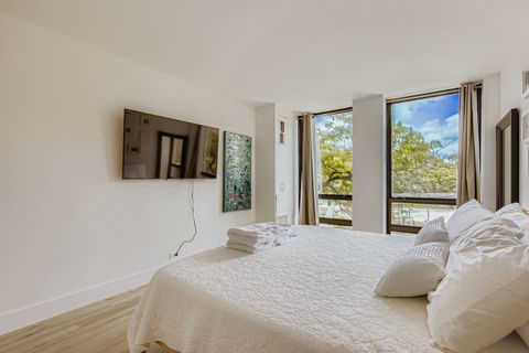 Tiny photo for 1660 N La Salle Drive #307, Chicago, IL 60614 (MLS # 12453458)