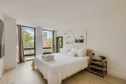 Tiny photo for 1660 N La Salle Drive #307, Chicago, IL 60614 (MLS # 12453458)