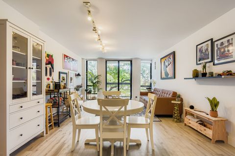 Tiny photo for 1660 N La Salle Drive #307, Chicago, IL 60614 (MLS # 12453458)
