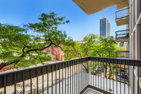 Tiny photo for 1660 N La Salle Drive #307, Chicago, IL 60614 (MLS # 12453458)