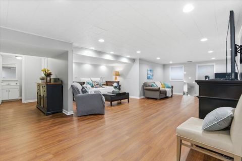 Tiny photo for 12 Crestview Lane, Lake Barrington, IL 60010 (MLS # 12541555)