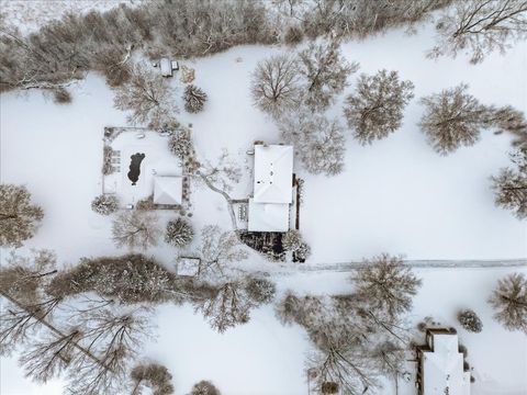 Tiny photo for 12 Crestview Lane, Lake Barrington, IL 60010 (MLS # 12541555)