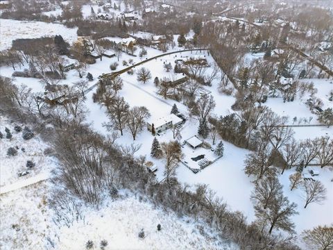 Tiny photo for 12 Crestview Lane, Lake Barrington, IL 60010 (MLS # 12541555)