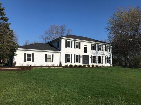 Tiny photo for 12 Crestview Lane, Lake Barrington, IL 60010 (MLS # 12541555)