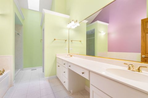 Tiny photo for 17 Shadow Creek Circle, Palos Heights, IL 60463 (MLS # 12495750)