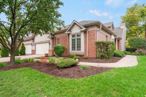 Tiny photo for 17 Shadow Creek Circle, Palos Heights, IL 60463 (MLS # 12495750)