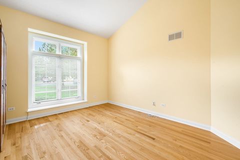 Tiny photo for 17 Shadow Creek Circle, Palos Heights, IL 60463 (MLS # 12495750)