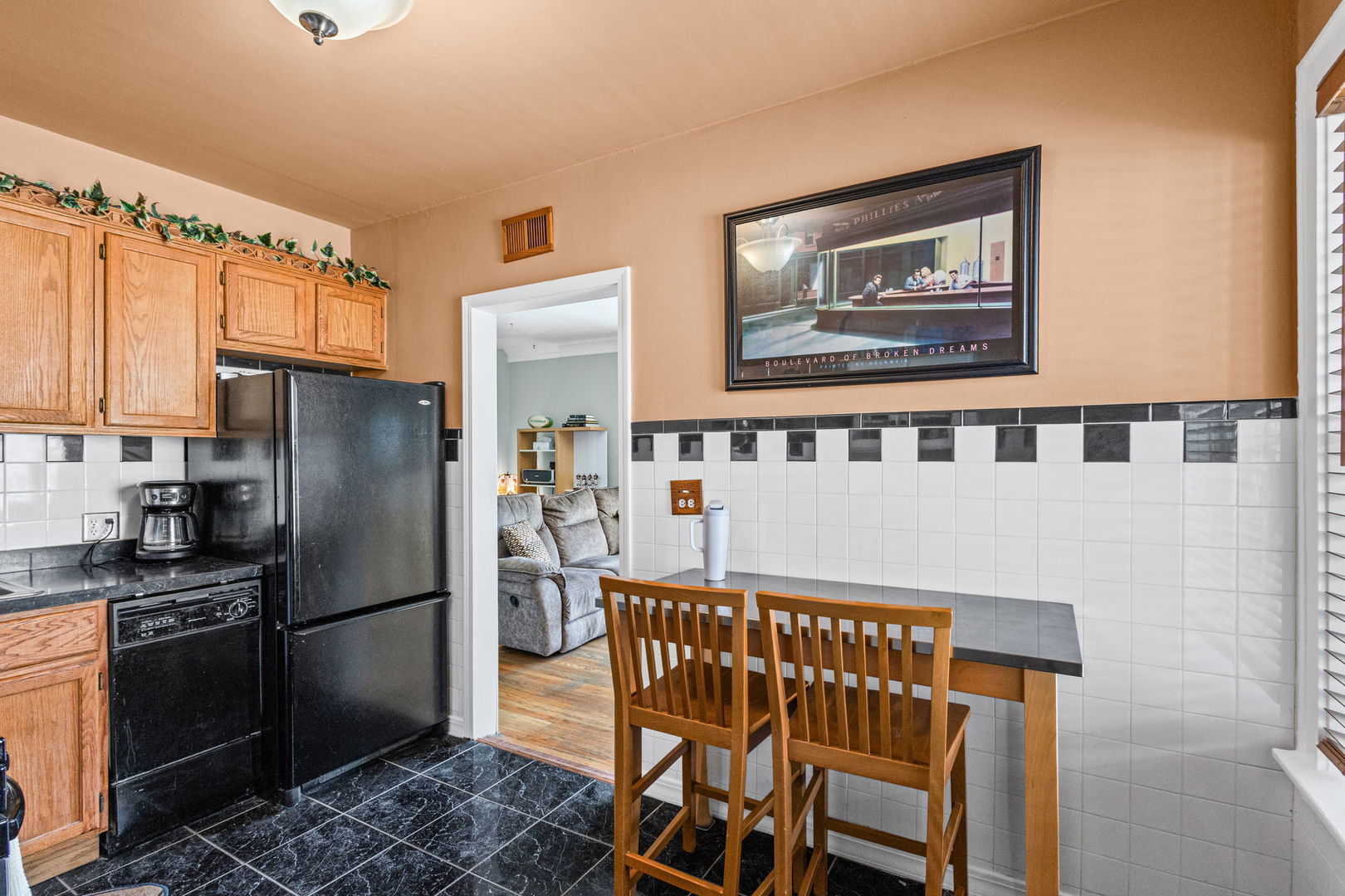 5148 N Monitor Avenue 303