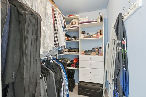 Tiny photo for 6147 N Sheridan Road #18B, Chicago, IL 60660 (MLS # 12551106)