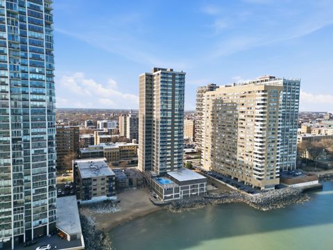 Tiny photo for 6147 N Sheridan Road #18B, Chicago, IL 60660 (MLS # 12551106)