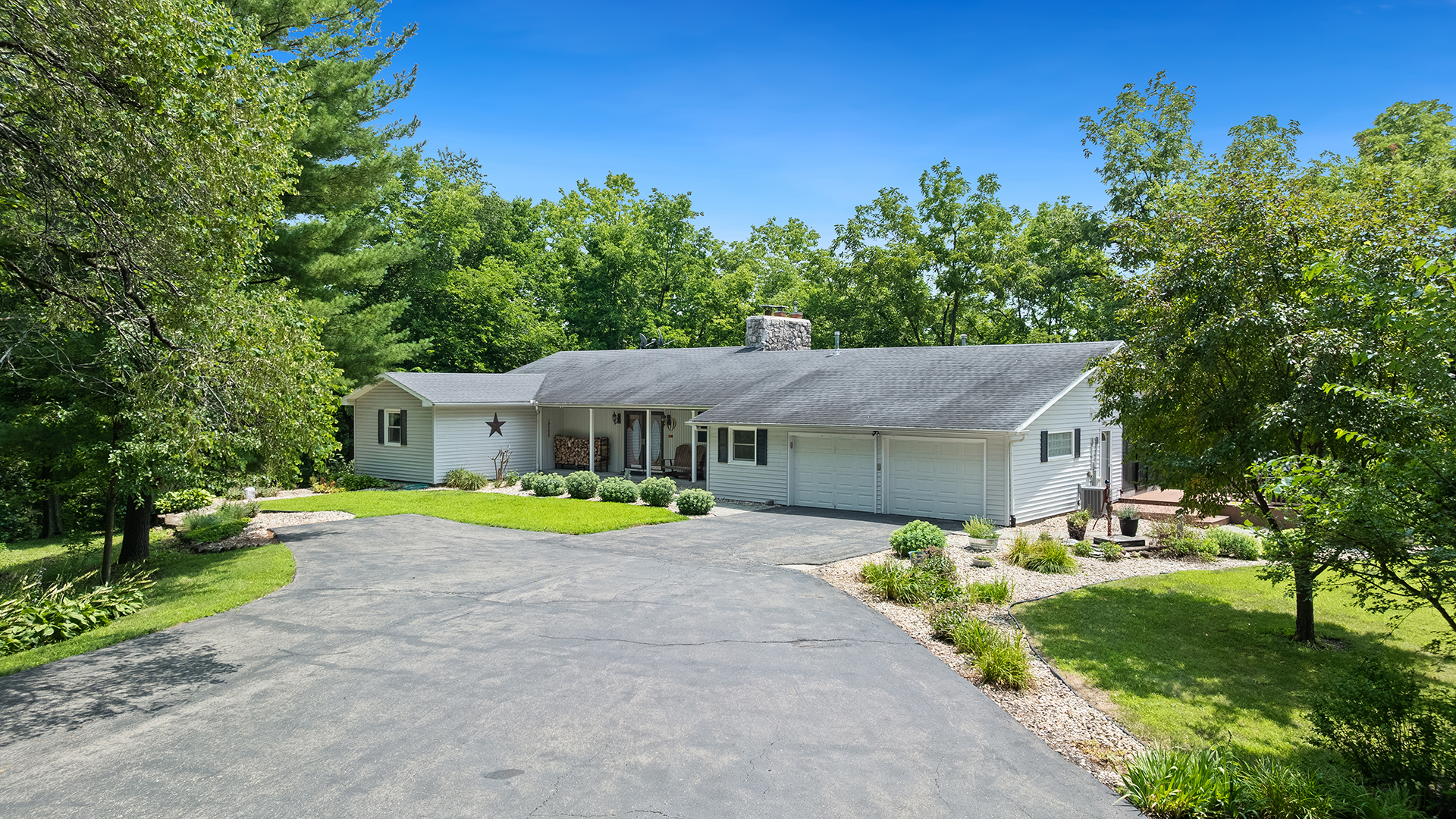 975 W Cliff Road