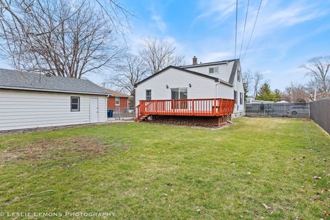Tiny photo for 326 Morse Drive, Northlake, IL 60164 (MLS # 12588105)