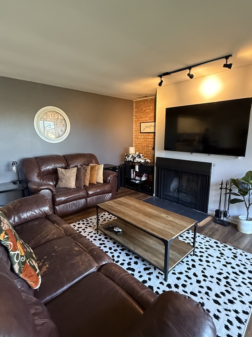 5811 Oakwood Drive C