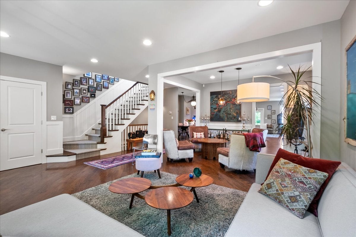 1130 Dewey Avenue
