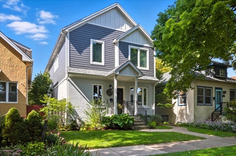 Photo of 1130 Dewey Avenue, Evanston, IL 60202 (MLS # 12645495)
