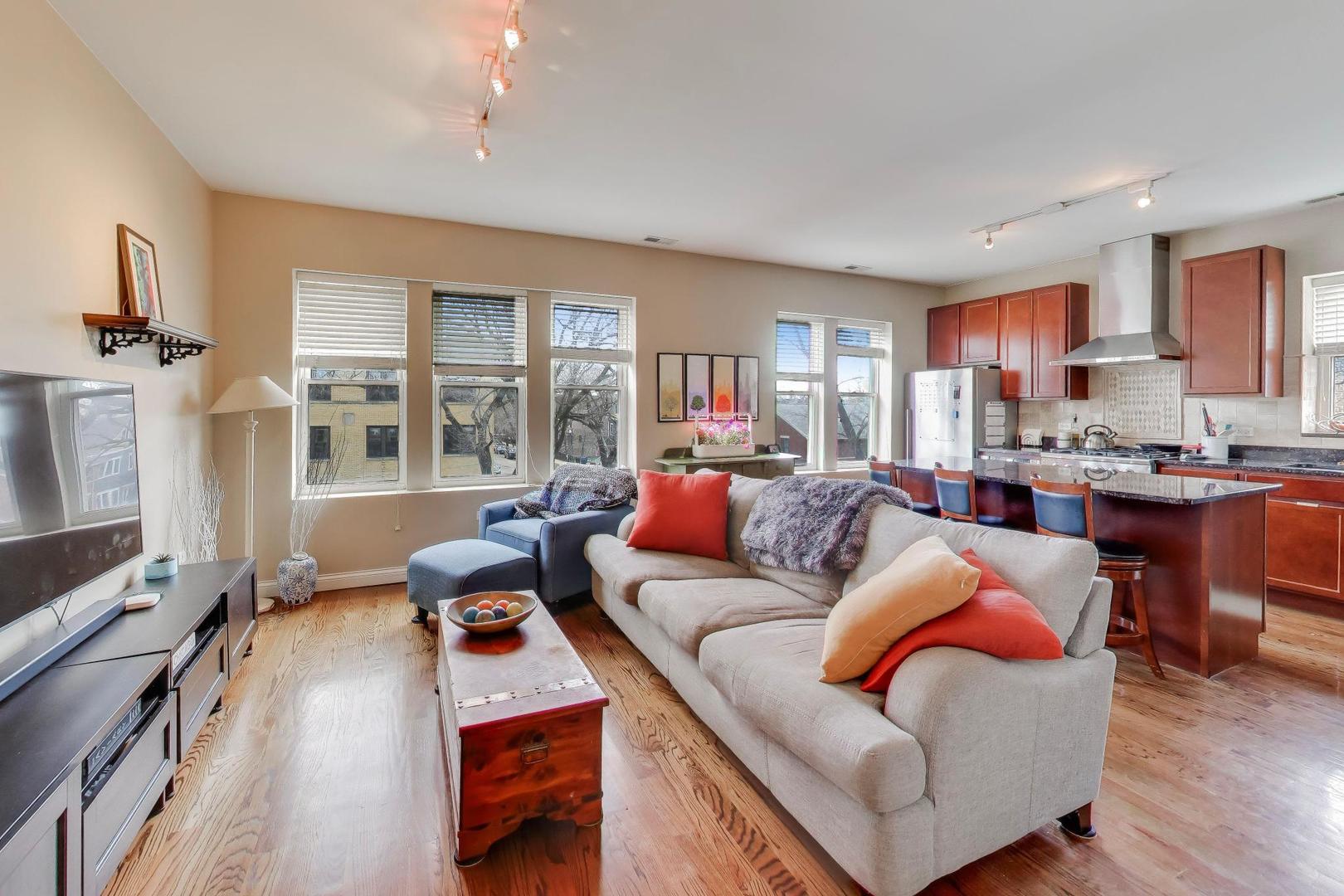 1624 W GRACE Street 3