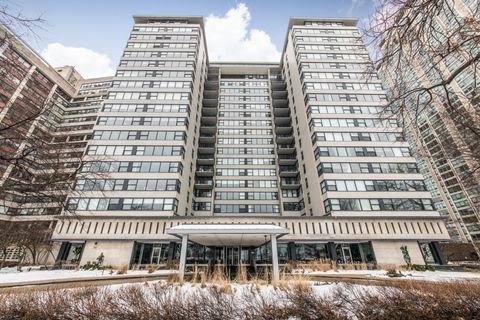 3430 N Lake Shore Drive 14N Chicago IL 60657