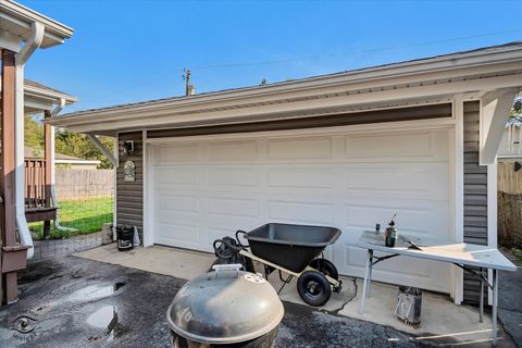 Tiny photo for 14341 Kenton Avenue, Midlothian, IL 60445 (MLS # 12494573)