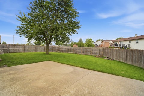 Tiny photo for 1596 Texas Street, Elk Grove Village, IL 60007 (MLS # 12684887)