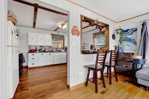 Tiny photo for 546 N Main Street, Lombard, IL 60148 (MLS # 12480116)