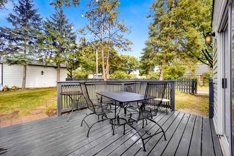 Tiny photo for 546 N Main Street, Lombard, IL 60148 (MLS # 12480116)