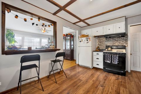 Tiny photo for 546 N Main Street, Lombard, IL 60148 (MLS # 12480116)