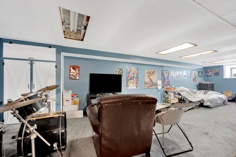 Tiny photo for 546 N Main Street, Lombard, IL 60148 (MLS # 12480116)