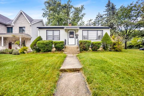 Tiny photo for 546 N Main Street, Lombard, IL 60148 (MLS # 12480116)
