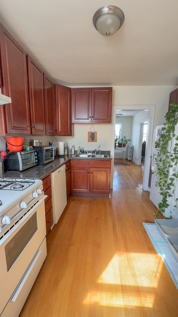 4811 N Ashland Avenue 3W