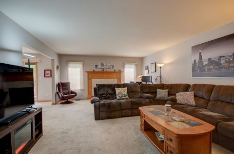 Tiny photo for 9413 Caledonia Drive, Tinley Park, IL 60487 (MLS # 12469056)