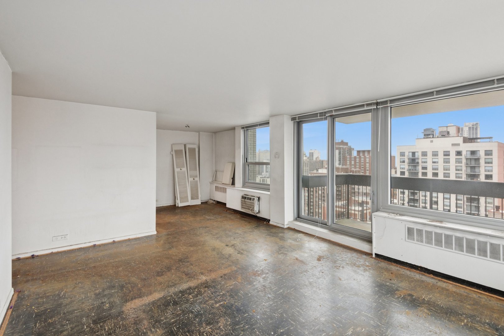 1255 N Sandburg Terrace 2402