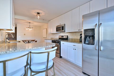 Tiny photo for 1264 Williamsburg Drive #D2, Schaumburg, IL 60193 (MLS # 12490707)