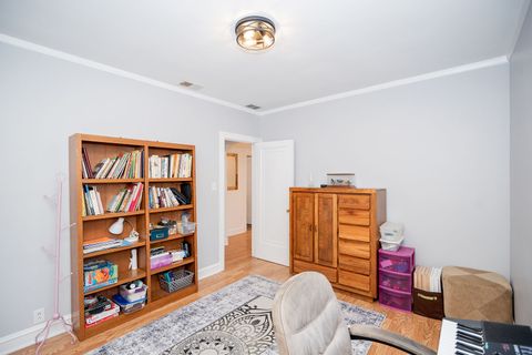 Tiny photo for 10656 S Oakley Avenue, Chicago, IL 60643 (MLS # 12526835)