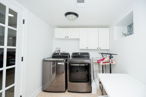 Tiny photo for 10656 S Oakley Avenue, Chicago, IL 60643 (MLS # 12526835)