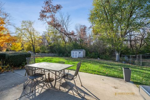 Tiny photo for 1115 N Oakwood Drive, McHenry, IL 60050 (MLS # 12514442)