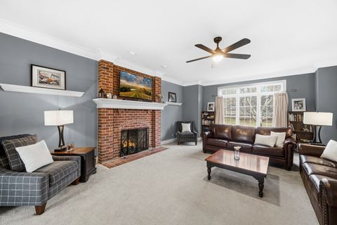 Tiny photo for 40W612 Blue Lake Circle N, St. Charles, IL 60175 (MLS # 12596410)