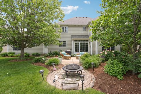Tiny photo for 40W612 Blue Lake Circle N, St. Charles, IL 60175 (MLS # 12596410)