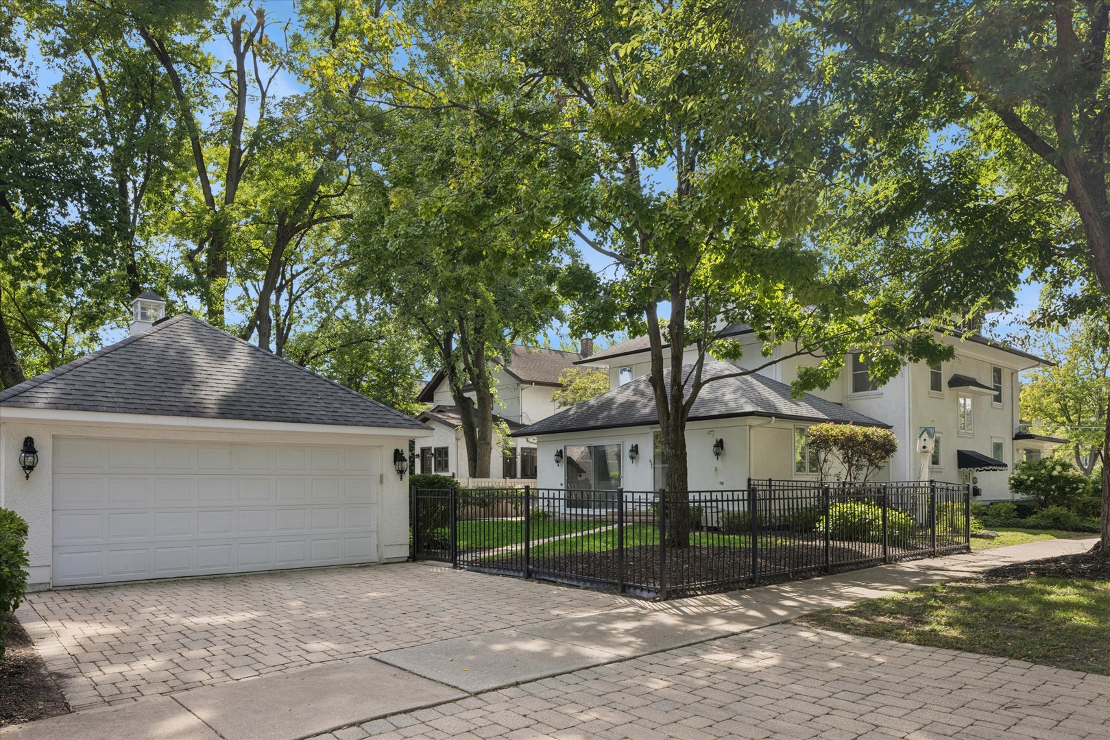 23 N Vine Street