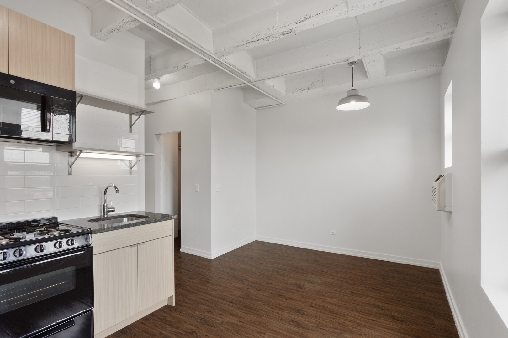 1325 W Wilson Avenue 607