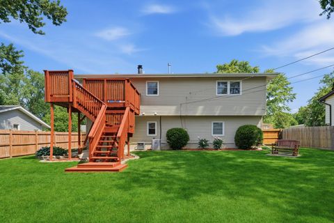 Tiny photo for 134 Michael Lane, New Lenox, IL 60451 (MLS # 12649367)