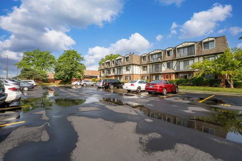 Tiny photo for 104 Steeple Drive #C, Buffalo Grove, IL 60089 (MLS # 12492056)
