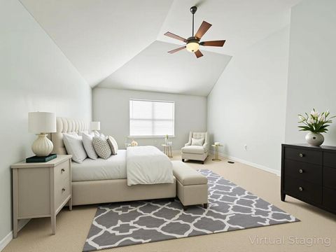 Tiny photo for 28 Oak Creek Court, North Aurora, IL 60542 (MLS # 12554614)