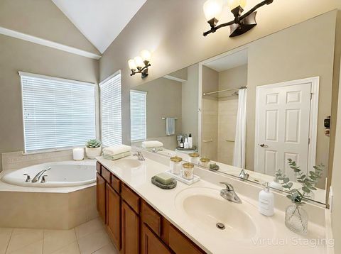 Tiny photo for 28 Oak Creek Court, North Aurora, IL 60542 (MLS # 12554614)