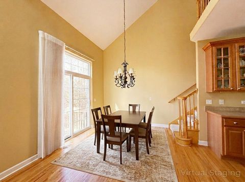 Tiny photo for 28 Oak Creek Court, North Aurora, IL 60542 (MLS # 12554614)