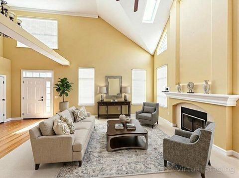 Tiny photo for 28 Oak Creek Court, North Aurora, IL 60542 (MLS # 12554614)