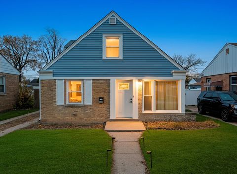 Tiny photo for 540 47th Avenue, Bellwood, IL 60104 (MLS # 12523474)