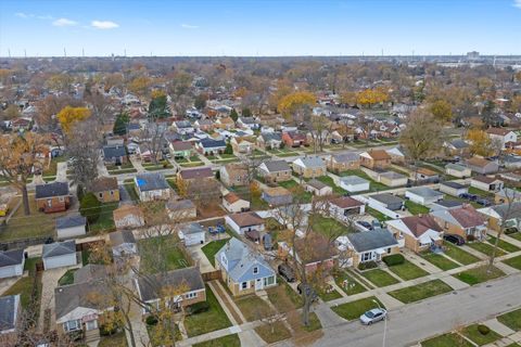 Tiny photo for 540 47th Avenue, Bellwood, IL 60104 (MLS # 12523474)