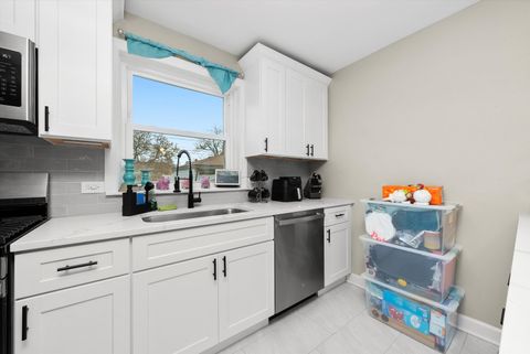 Tiny photo for 540 47th Avenue, Bellwood, IL 60104 (MLS # 12523474)