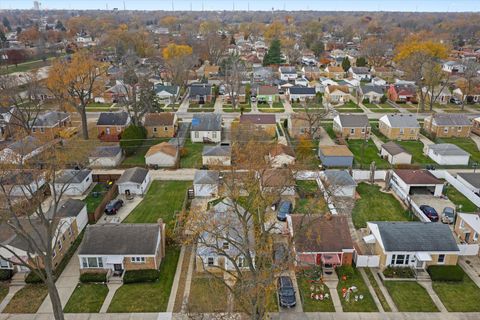 Tiny photo for 540 47th Avenue, Bellwood, IL 60104 (MLS # 12523474)