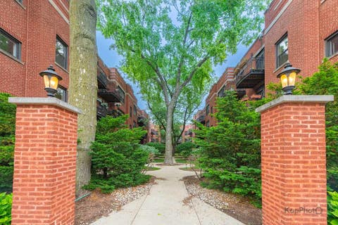 Tiny photo for 5913 N Paulina Street #2E, Chicago, IL 60660 (MLS # 12682009)